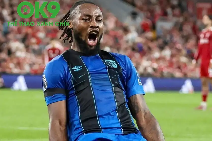 Các cầu thủ Bournemouth chiến đấu kiên cường (Ảnh: CLB) Các cầu thủ Bournemouth chiến đấu kiên cường (Ảnh: CLB)